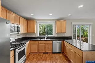 979 Ratcliff Dr SE, Salem, OR 97302 - Photo 11