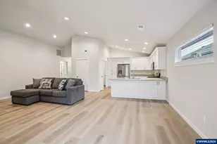 1654 SE Salmonberry Ave, Dallas, OR 97338 - Photo 7