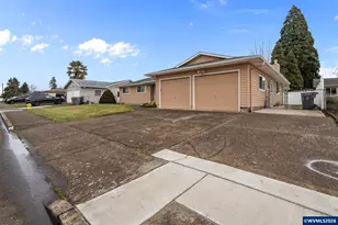 2193 Madison St SE, Albany, OR 97322 - Photo 3