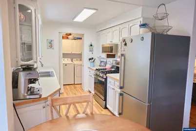 4280 Lilly Av SE, Salem, OR 97302 - Photo 15