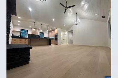 19850 Winters Hill Rd, Silverton, OR 97381 - Photo 9