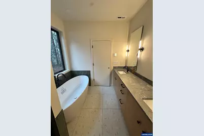 19850 Winters Hill Rd, Silverton, OR 97381 - Photo 13