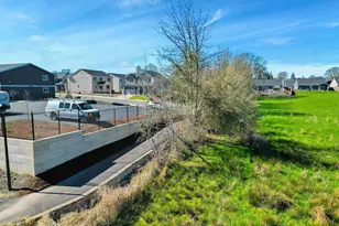 354 S 8th St, Carlton, OR 97111 - Photo 17