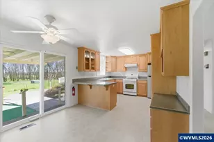 34076 Teddy Ave NE, Albany, OR 97322 - Photo 7