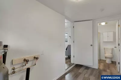 809 SW Ash St, Dallas, OR 97338 - Photo 29