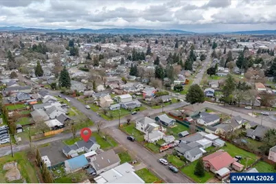 809 SW Ash St, Dallas, OR 97338 - Photo 3