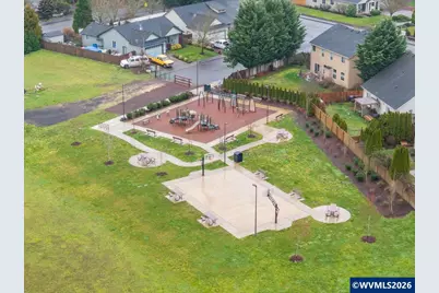 1434 Gladiola Dr, Junction City, OR 97448 - Photo 45