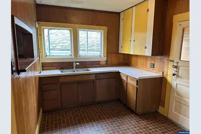 475 NE Alder St, Mill City, OR 97360 - Photo 7