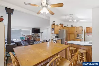 660 Wassom St, Lebanon, OR 97355 - Photo 11