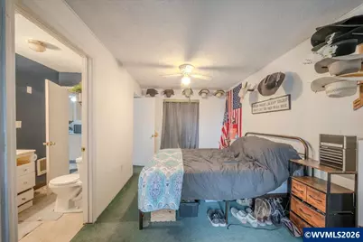 860 Marks Dr NE, Keizer, OR 97303 - Photo 13