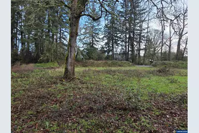 33058 Brewster Rd, Lebanon, OR 97355 - Photo 1