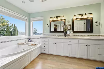 1655 Diamond Peak St NW, Salem, OR 97304 - Photo 23