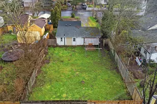 2035 Evergreen Ave NE, Salem, OR 97301 - Photo 3