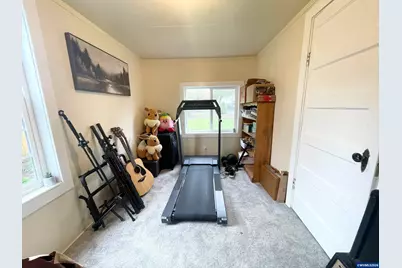 2035 Evergreen Av NE, Salem, OR 97301 - Photo 11