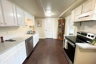 2035 Evergreen Ave NE, Salem, OR 97301 - Photo 15