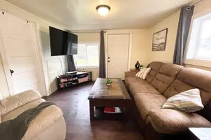 2035 Evergreen Ave NE, Salem, OR 97301 - Photo 5