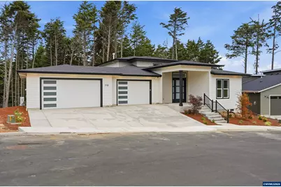 713 SE 42nd Pl, Newport, OR 97366 - Photo 1
