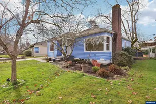 1845 24th St NE, Salem, OR 97301 - Photo 3