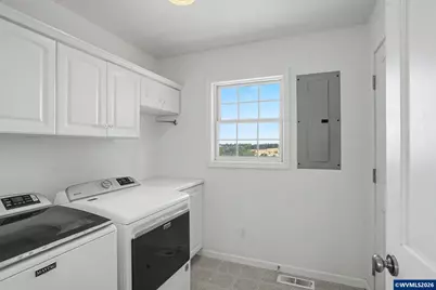 12024 South Shadow Hills Ct SE, Turner, OR 97392 - Photo 17