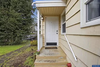910 Ford St SE, Salem, OR 97301 - Photo 7