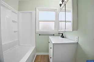 910 Ford St SE, Salem, OR 97301 - Photo 23