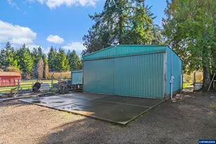 34931 Meridian Rd, Lebanon, OR 97355 - Photo 35