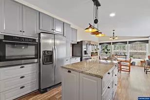 128 Louisa St, Gates, OR 97346 - Photo 13