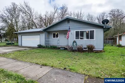 1435 Elm St, Sweet Home, OR 97386 - Photo 1