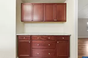 1307 S Water St, Silverton, OR 97381 - Photo 11