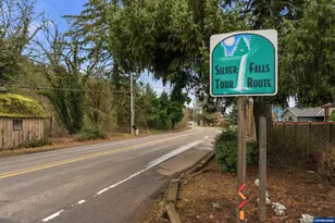 1307 S Water St, Silverton, OR 97381 - Photo 39