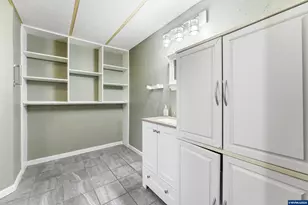 1307 S Water St, Silverton, OR 97381 - Photo 19