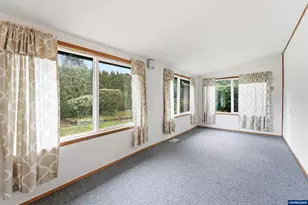 1307 S Water St, Silverton, OR 97381 - Photo 27