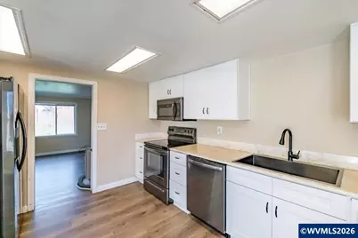 2573 Kalmia St, Sweet Home, OR 97386 - Photo 9