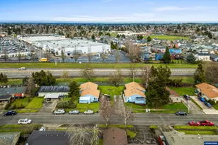 4133 &amp 4143 Campbell Dr SE, Salem, OR 97317 - Photo 3