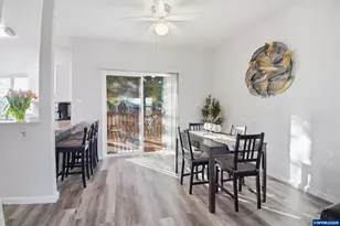 1490 Madelyn Ave SE, Salem, OR 97306 - Photo 7