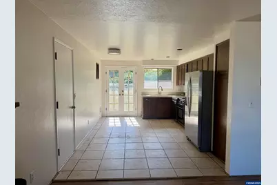 1360 Sunset Ln, Sweet Home, OR 97386 - Photo 3
