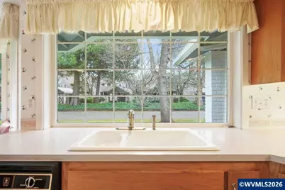 1376 Brickley Rd, Eugene, OR 97401 - Photo 23