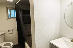 1547 Oak St SE, Salem, OR 97301 - Photo 9