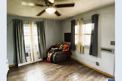 1547 Oak St SE, Salem, OR 97301 - Photo 3