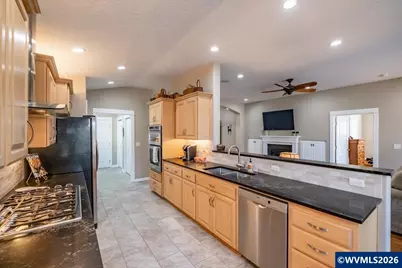 745 SE Glendover Ln, Dallas, OR 97338 - Photo 23