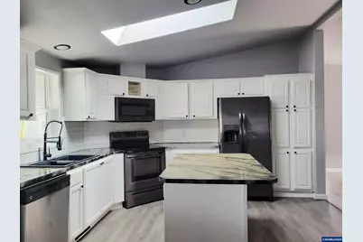 4722 Wyoming Cir NE, Salem, OR 97305 - Photo 11