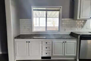 4722 Wyoming Cir NE, Salem, OR 97305 - Photo 13