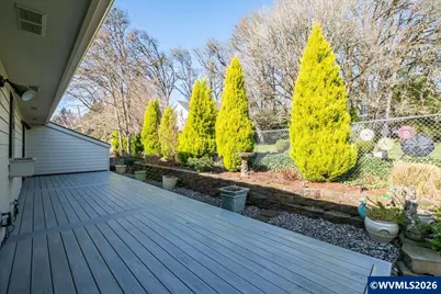 695 Fairview Av SE, Salem, OR 97302 - Photo 31