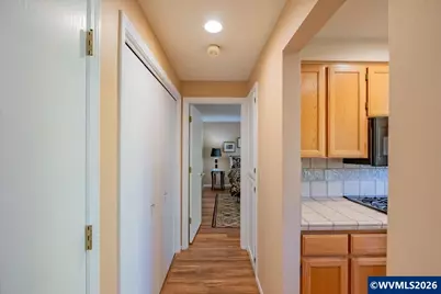 695 Fairview Av SE, Salem, OR 97302 - Photo 15