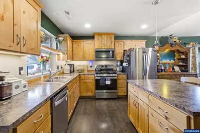 226 NW Sagan Lp, Sheridan, OR 97378 - Photo 9