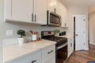 309 NE Berry St, Sublimity, OR 97385 - Photo 21