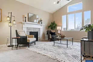 309 NE Berry St, Sublimity, OR 97385 - Photo 7