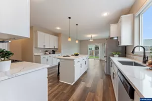 309 NE Berry St, Sublimity, OR 97385 - Photo 19