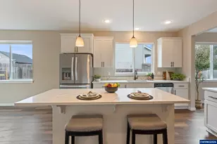 309 NE Berry St, Sublimity, OR 97385 - Photo 17