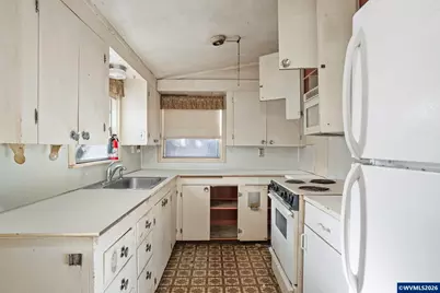 7995 Marigold St, Rockaway Beach, OR 97136 - Photo 3